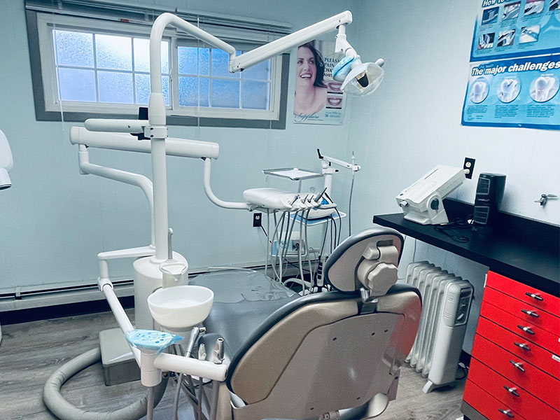 AV Dental | Periodontal Treatment, Extractions and Invisalign®